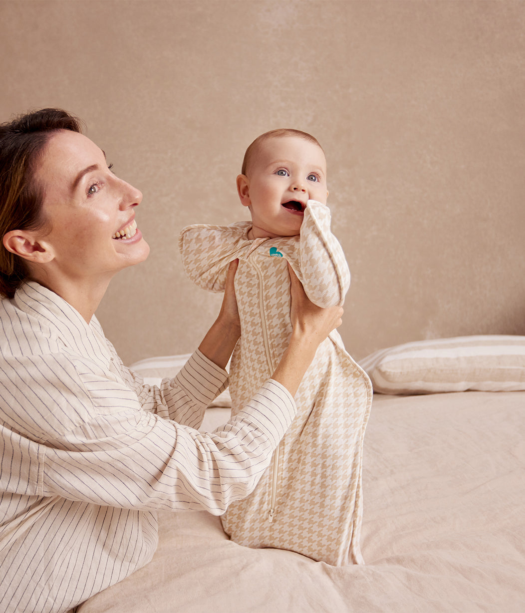 Swaddle Up™ 1.0 TOG Cotton Tan Houndstooth