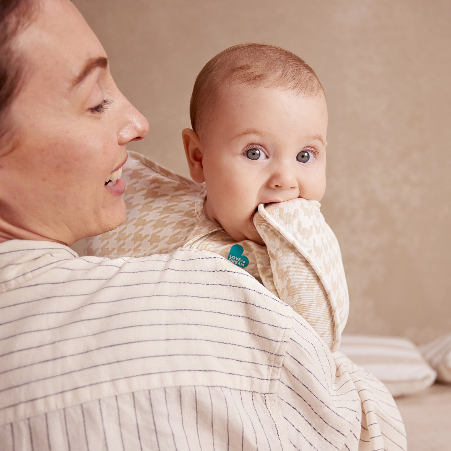 Swaddle Up™ 1.0 TOG Cotton Tan Houndstooth