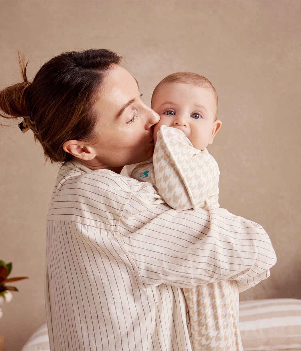 Swaddle Up™ 1.0 TOG Cotton Tan Houndstooth